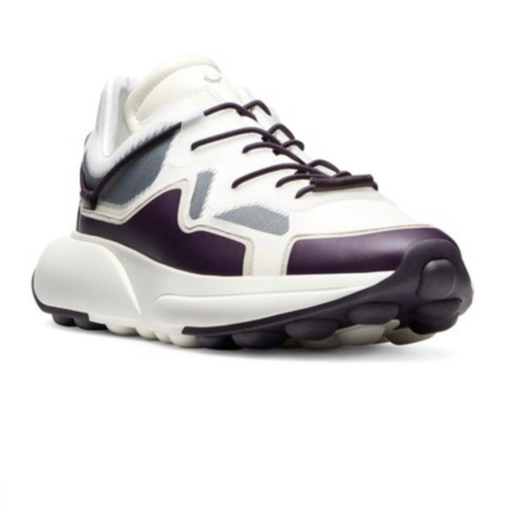 Brand New Women’s Stuart Weitzman sneakers